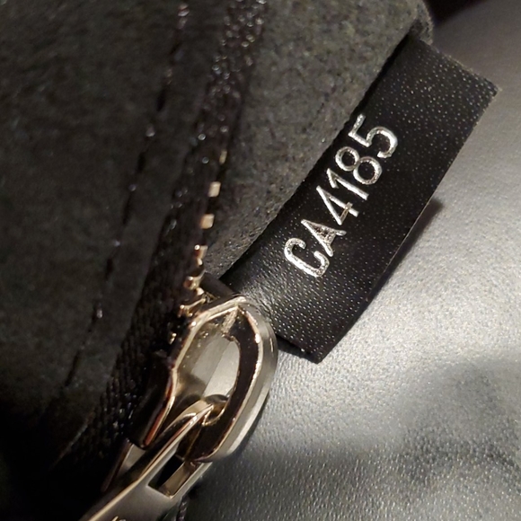 💯% Auth Louis Vuitton Phenix PM Epi Noir - Picture 9 of 9